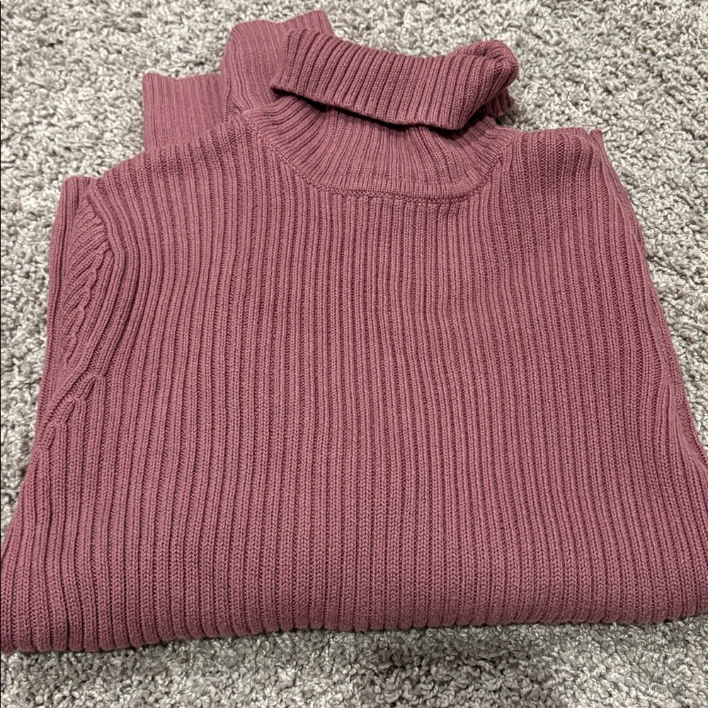 Women's Ribbed Turtleneck Sweater - Mauve